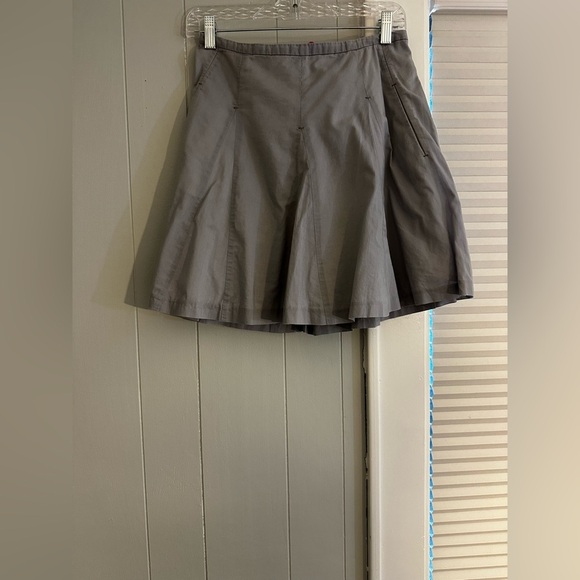 J. Crew Factory Gray Fit & Flare Skirt Size 4. Side Pockets A-Line EUC - Picture 2 of 4
